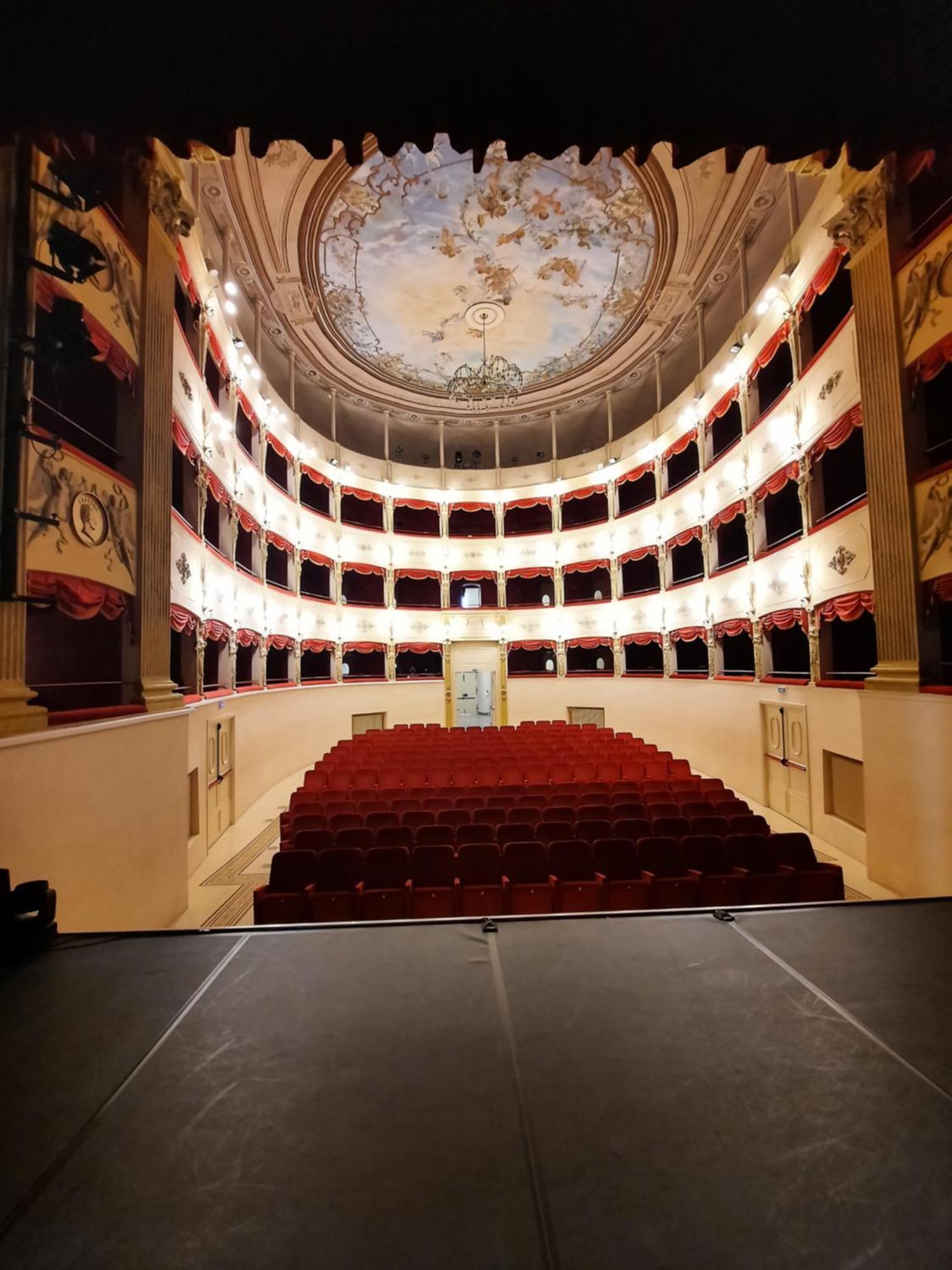 Апартаменти Opera Сарцана Екстер'єр фото